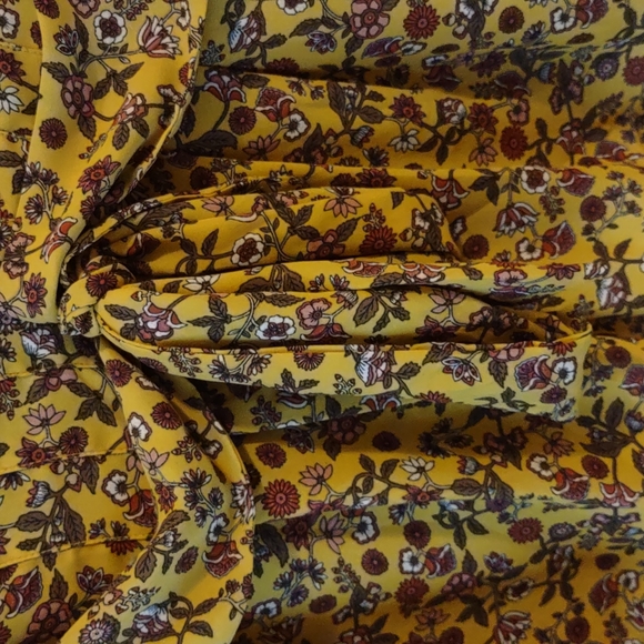 Peplum blouse with front tie - Picture 6 of 10